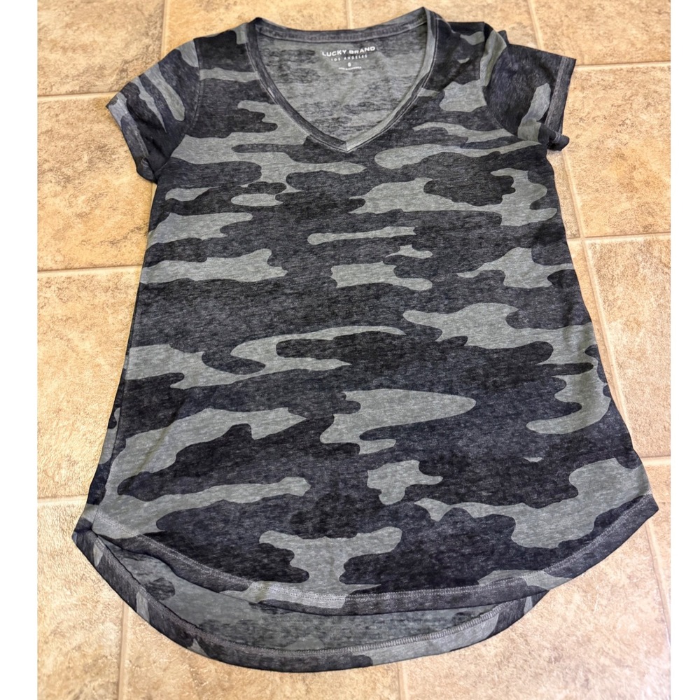 Lucky Brand Womens Grey Camo V-Neck Burnout Short Sleeve Tee Shirt Small RN80318